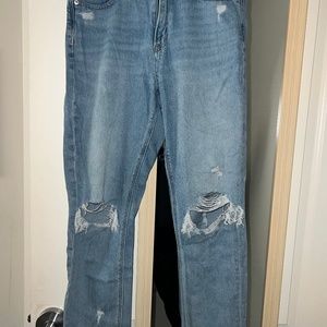 American Eagle mom jeans